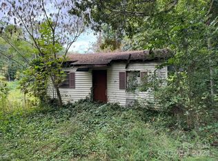 525 15th Ave SE, Hickory, NC 28602
