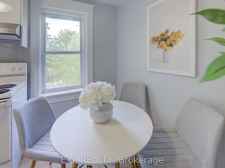 63 Brook St #UPPER — Photo 16