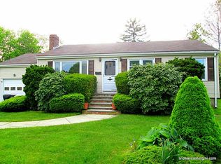 48 McCormick Rd, Newport, RI 02840