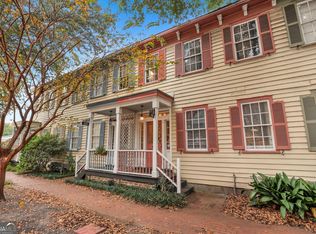 112 W Henry St, Savannah, GA 31401