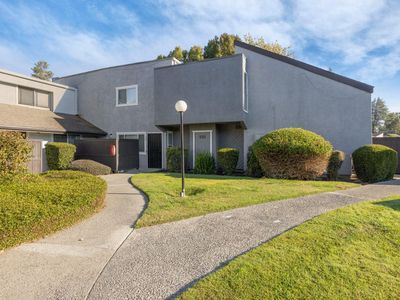 325 Standiford Ave APT 52, Modesto, CA, 95350