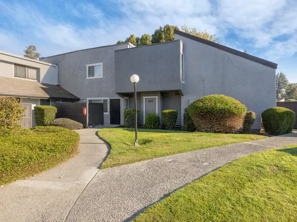 325 Standiford Ave APT 52, Modesto, CA 95350