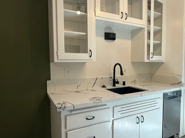1933 N Beachwood Dr APT 203, Los Angeles, CA 90068