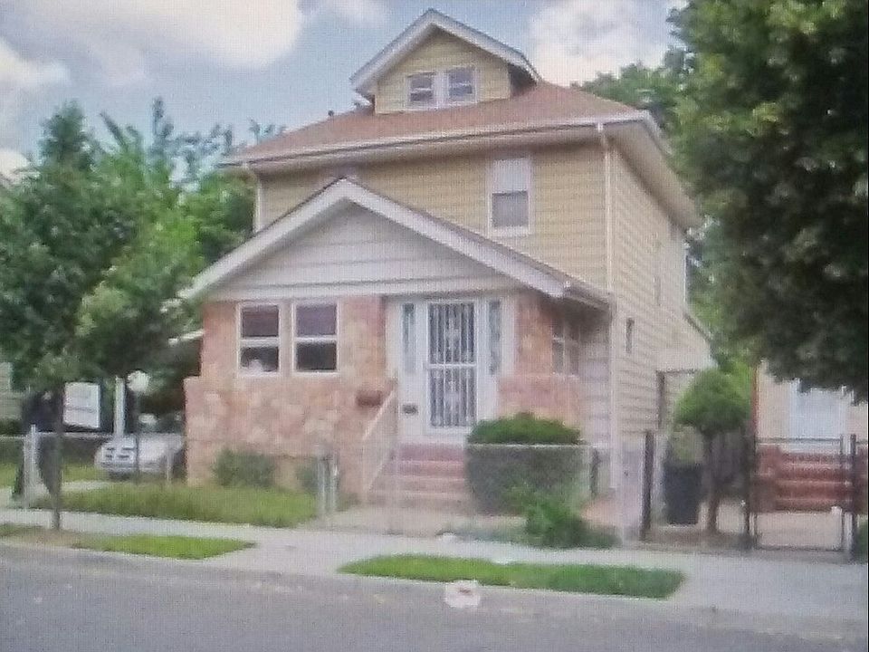 1st image of 94-192 St