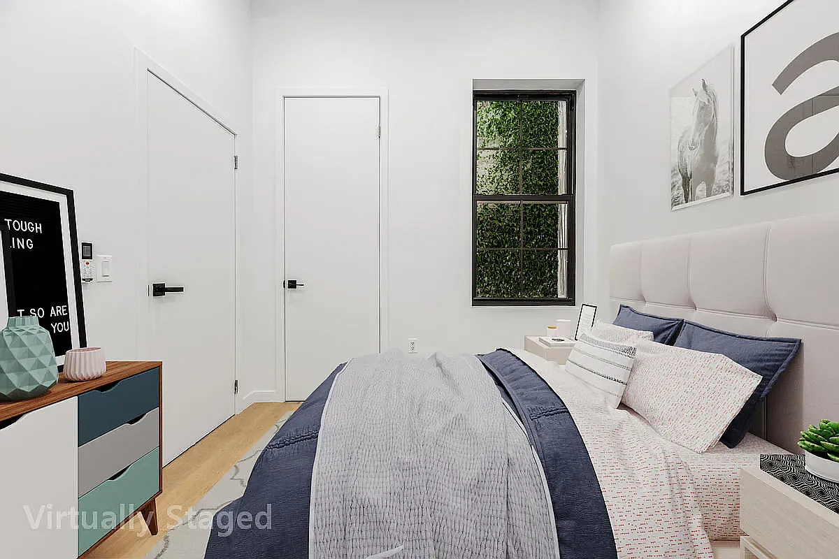 10 Saint Mark's Place — Photo 4