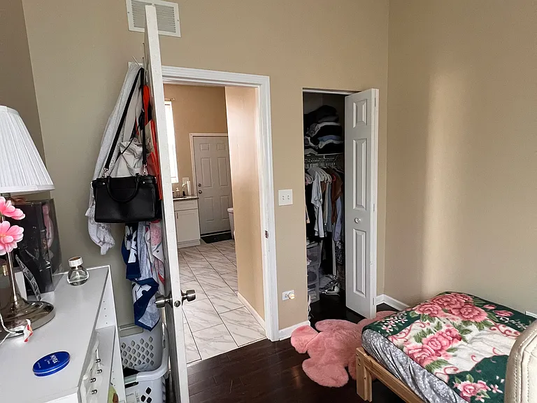 211 S Campbell Ave #2 — Photo 7