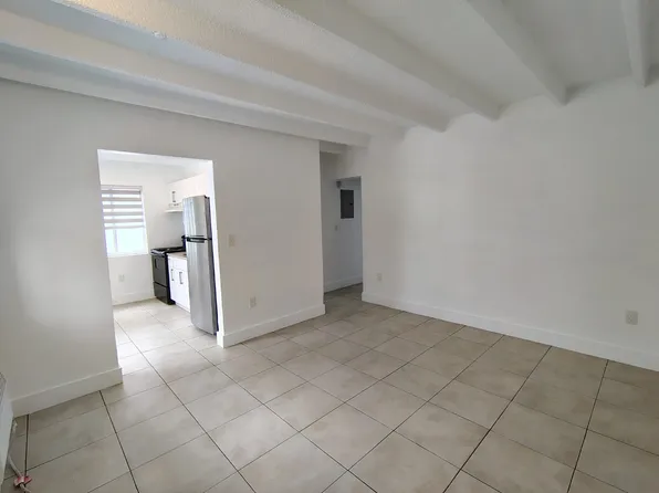 745 NW 60th St APT 3, Miami, FL 33127