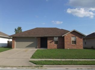 3232 W Webster St, Springfield, MO 65803