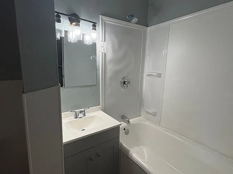 2617 Regent St — Photo 16