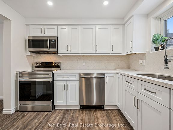 4th image of 539 Willow Rd #61