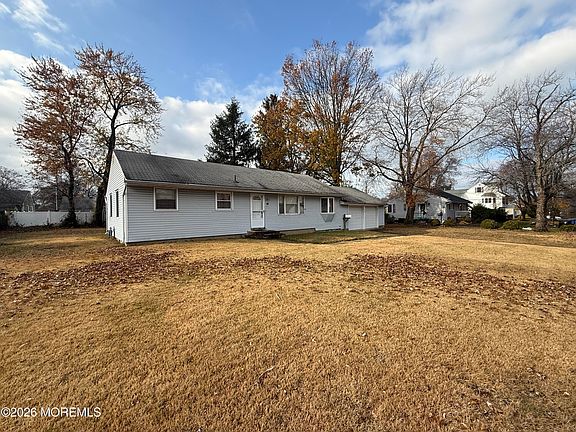 4th image of 574 Hopping Road