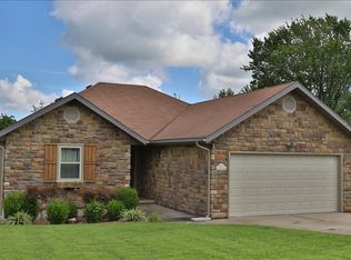 1791 E Redbud Ln, Springfield, MO 65803