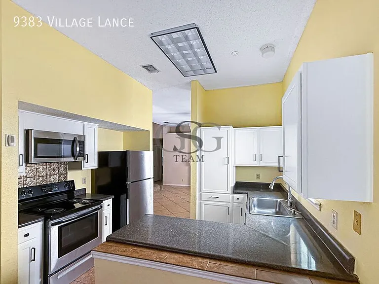 9383 Village Lance — Photo 4