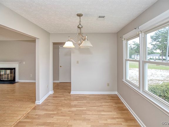 3rd image of 7579 Bellehaven Dr