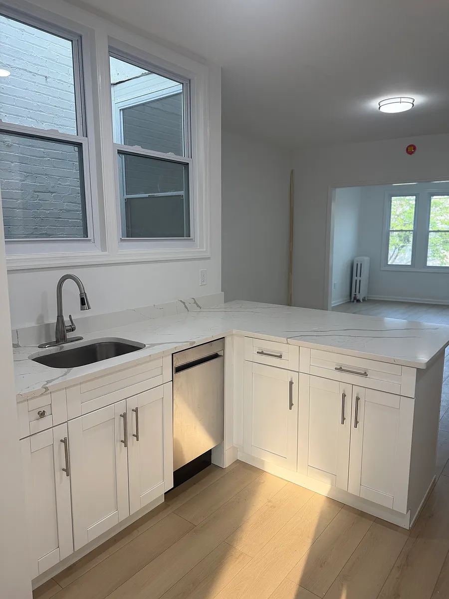 Building Photo - 431 Kearny Ave #6