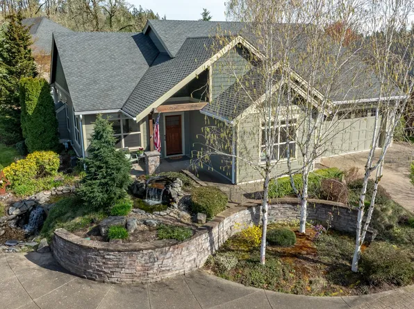 1760 NW Francis Dr, McMinnville, OR 97128