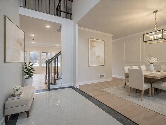 5th image of 103 Harrowgate Ln