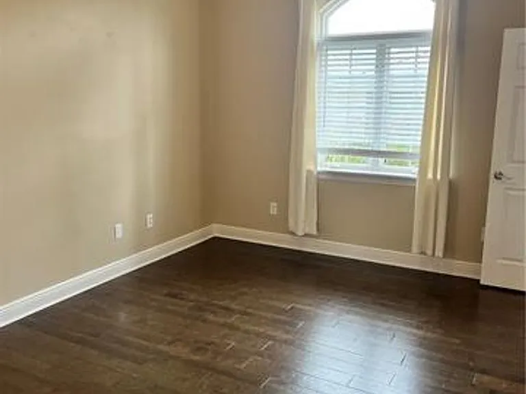 1413 Royal Palm Dr — Photo 13