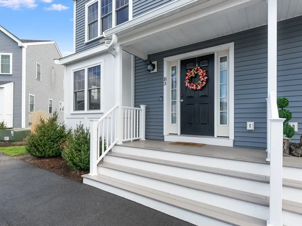 1005 Auburn St #B3, Whitman, MA 02382