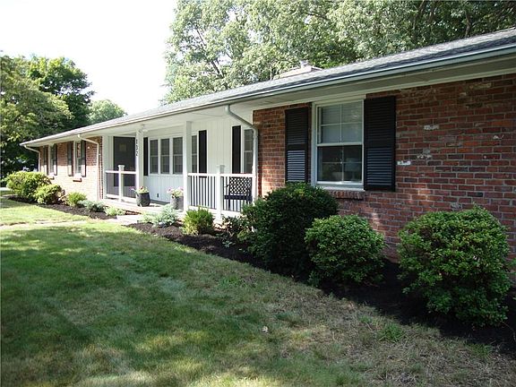 2nd image of 132 Timberline Rd