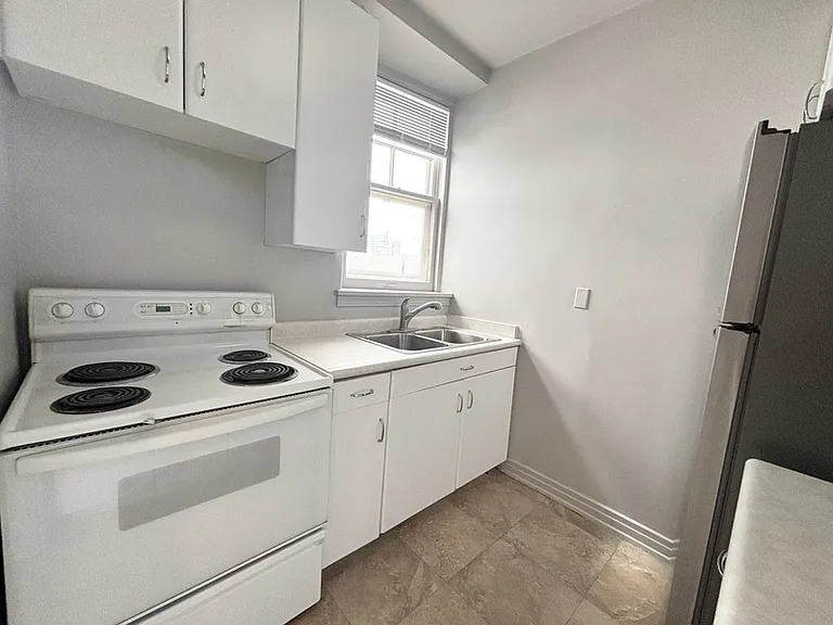 29 S State St #715 — Photo 13