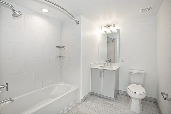 Sold by Keller Williams City Life Realty | media 4