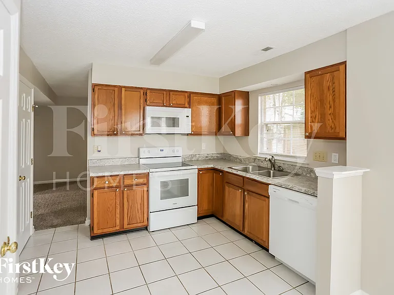 9419 White Cedar Ct — Photo 8