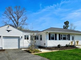 6421 Inwood Dr, Springfield, VA 22150