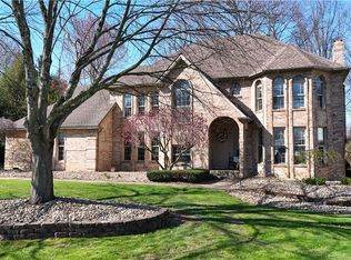 5840 Rosewood Dr, Youngstown, OH