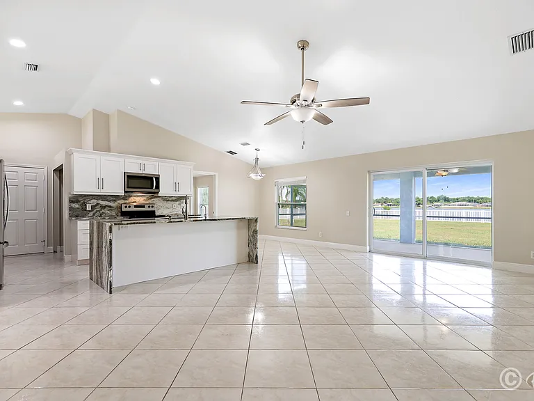 6447 Clair Shore Dr — Photo 18