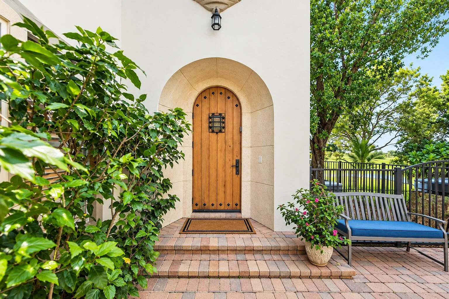 4 bed, 3.0 bath, 3749 sqft, $7,000 — Photo 4