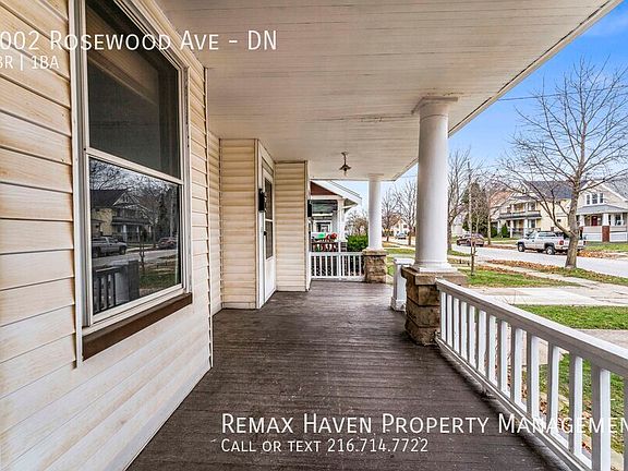 3rd image of 9002 Rosewood Ave