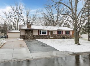 10211 Palm St NW, Coon Rapids, MN 55433