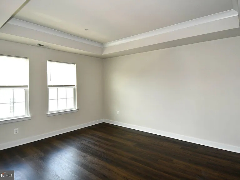 4917 Crest View Dr — Photo 23