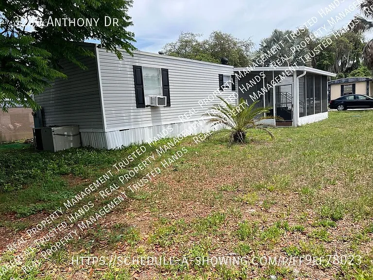 3230 Anthony Dr — Photo 24