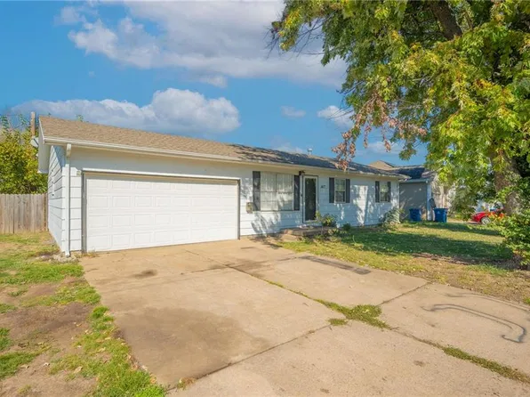 1417 Wimer Pl, Joplin, MO 64804