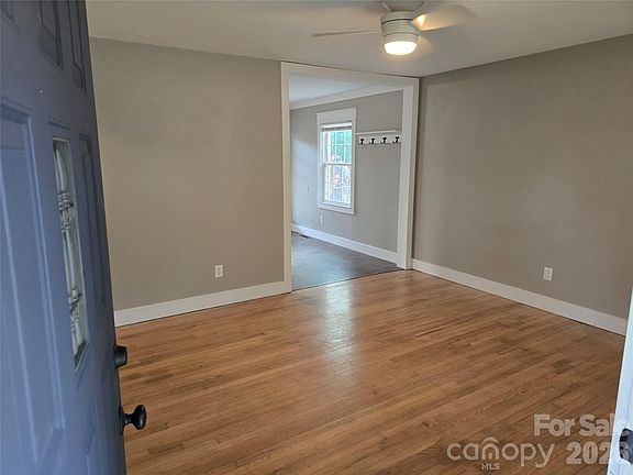 4th image of 127 Northview Dorsey St