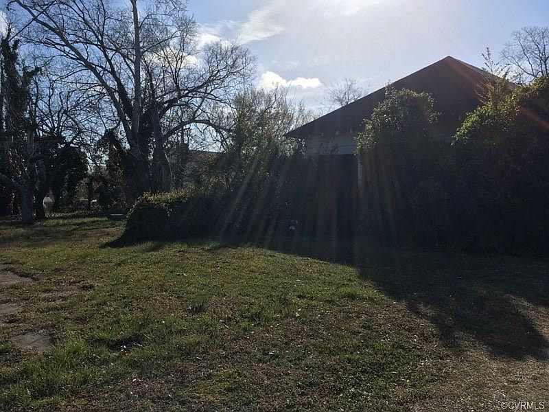 2nd image of 334 E Cawson St