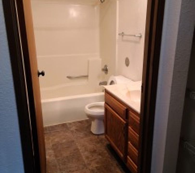 2nd image of 1116 N Point Dr #D13