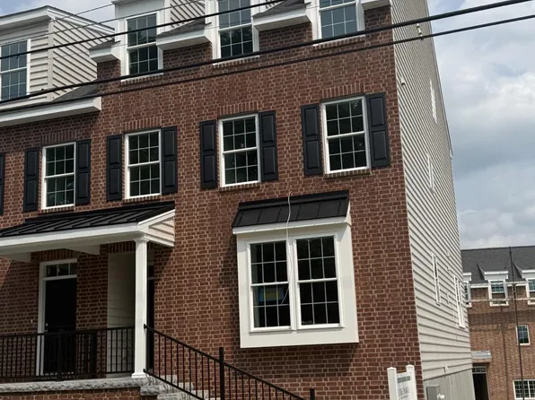 411 Wharton St, Kennett Square, PA 19348