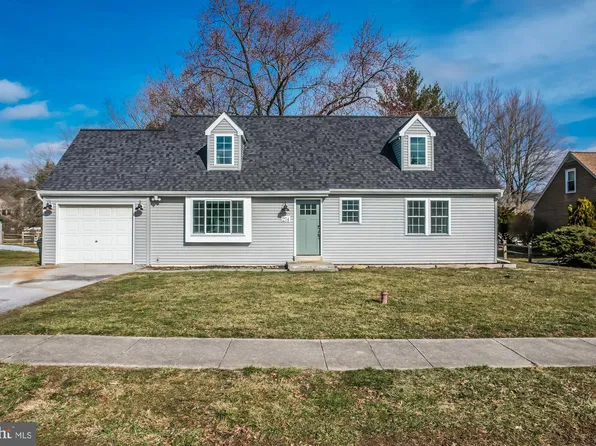 274 Meadow Dr, Downingtown, PA 19335