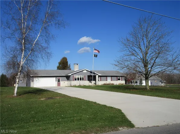 6117 Fenkell Rd, Andover, OH 44003