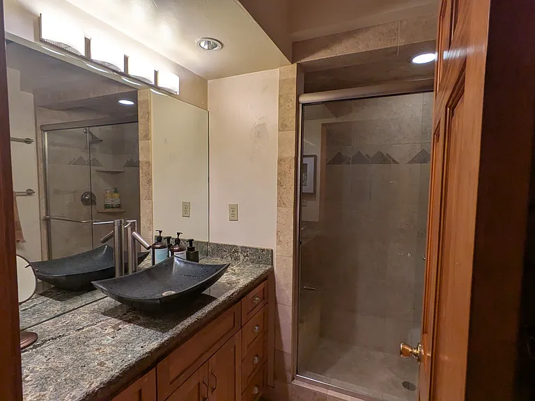 Downstairs full bathroom