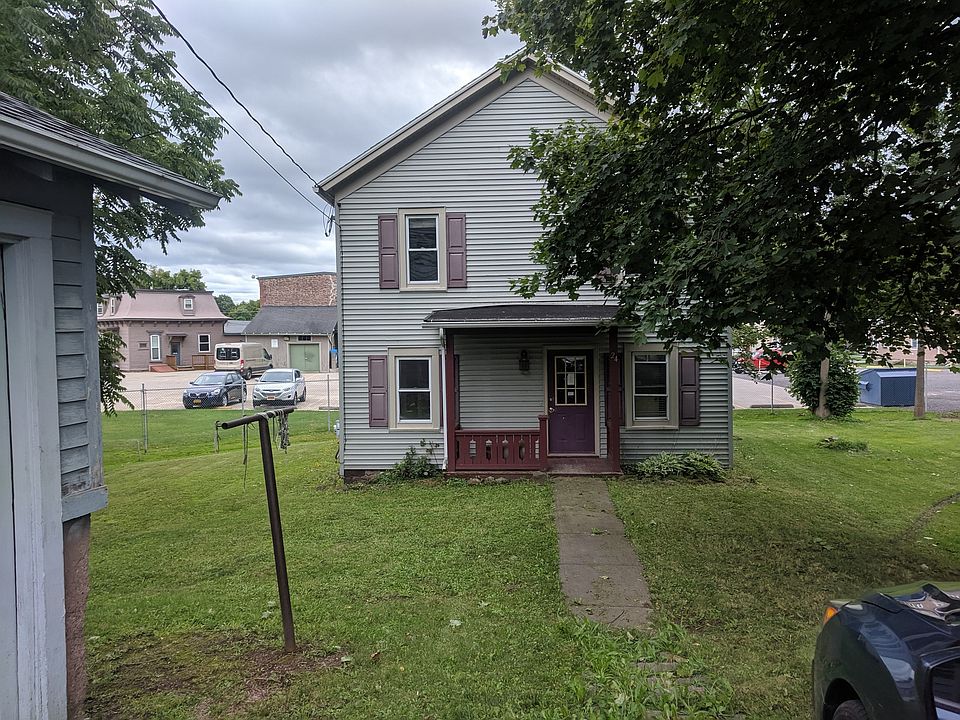 1st image of 24 Thomas St