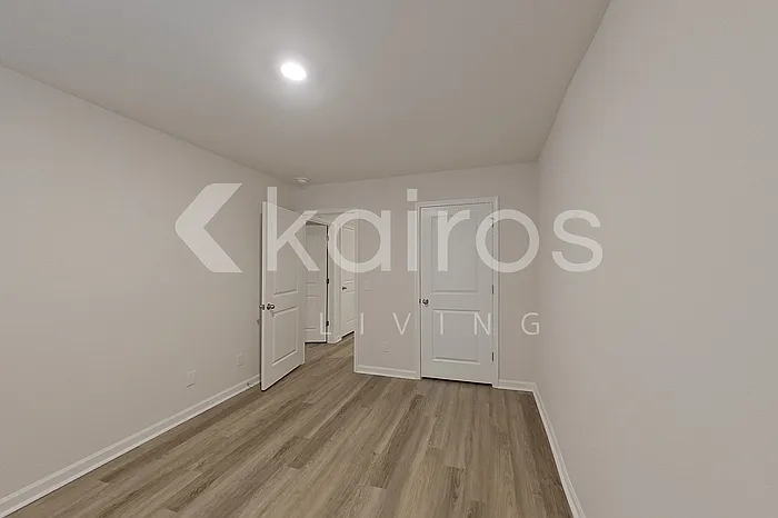 130 Inez Ave — Photo 20