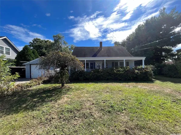 507 3rd Avenue, East Northport, NY 11731