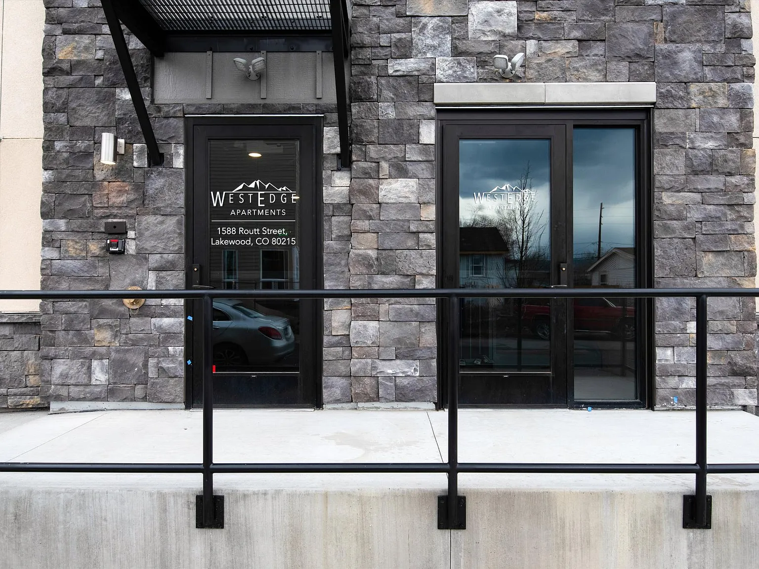 WestEdge Apartments — Photo 4
