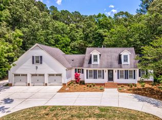 322 Etowah Dr, Cartersville, GA