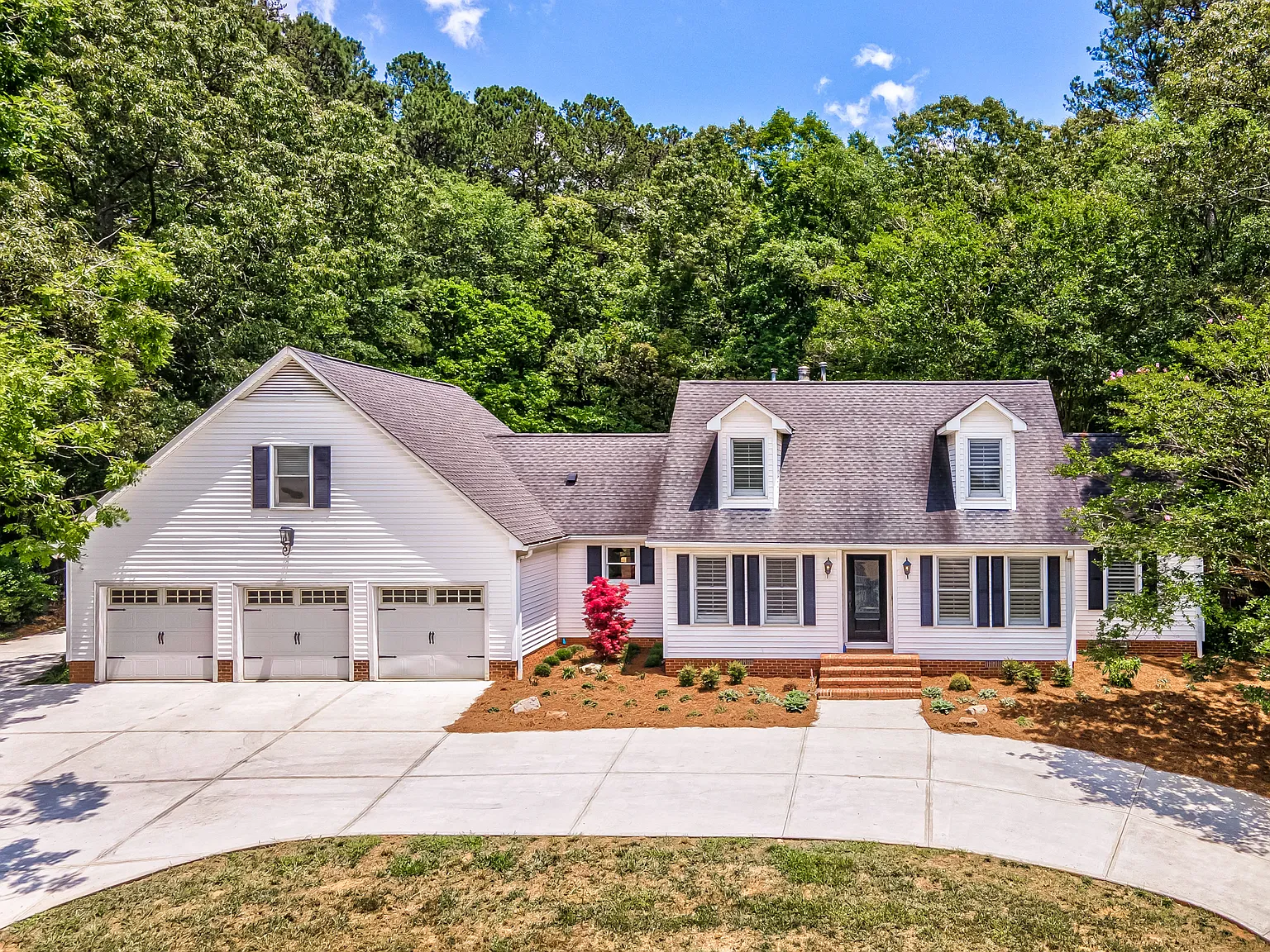 322 Etowah Dr photo 1