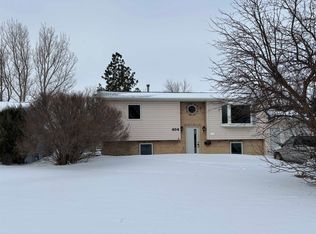 404 1st Ave SW, Surrey, ND 58785